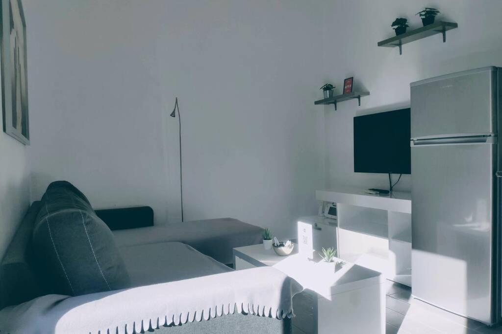 Deluxe Apartment By Prima Lodging テッサロニキ エクステリア 写真