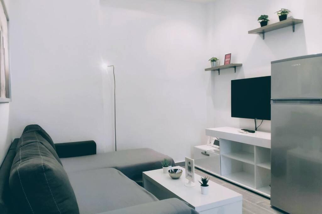 Deluxe Apartment By Prima Lodging テッサロニキ エクステリア 写真